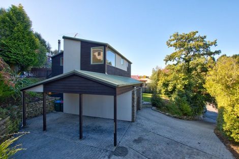 Photo of property in 19 Wye Place, Fernhill, Queenstown, 9300