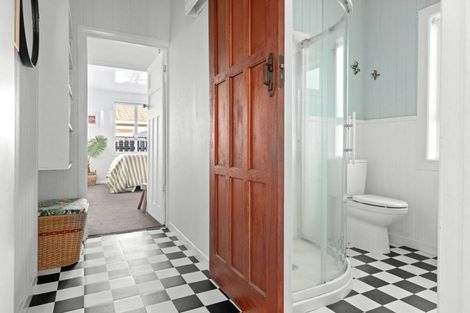 Photo of property in 14 Bains Avenue, Hamilton East, Hamilton, 3216