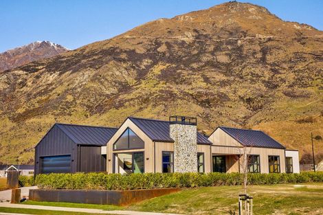 Photo of property in Kawarau Heights, 71 Kawarau Heights Boulevard, Lake Hayes, Queenstown, 9304