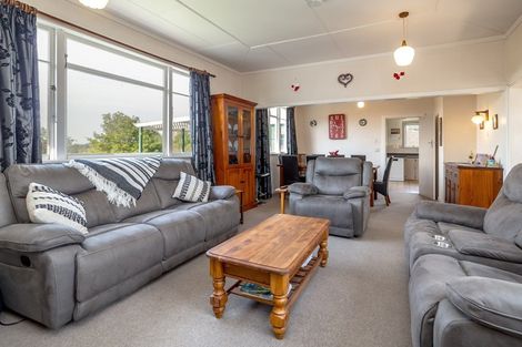 Photo of property in 5 Allan Street, Dannevirke, 4930