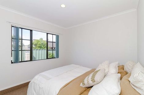 Photo of property in 1/2 Spriggs Crescent, Greenmeadows, Napier, 4112