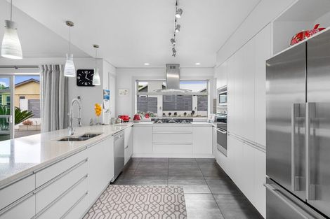 Photo of property in 8 Ruru Place, Levin, 5510