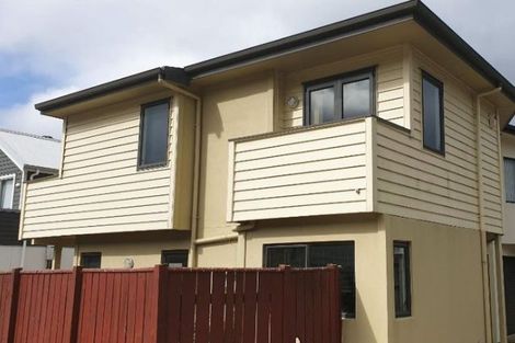 Photo of property in 164a Newlands Road, Newlands, Wellington, 6037