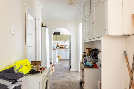 Photo of property in 42 Seymour Street, Waitara, 4320