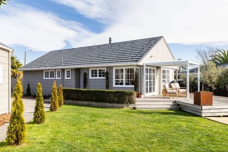 Photo of property in 9 Breadalbane Road, Havelock North, 4130