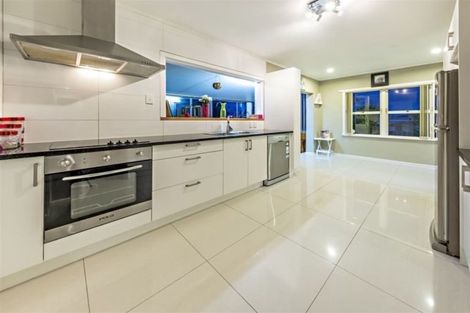 Photo of property in 49 Christmas Road, Manurewa, Auckland, 2102