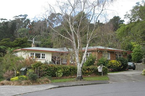 Photo of property in 5 Crawford Grove, Naenae, Lower Hutt, 5011