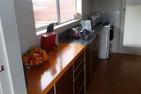 Photo of property in 16 Darwin Crescent, Spotswood, New Plymouth, 4310