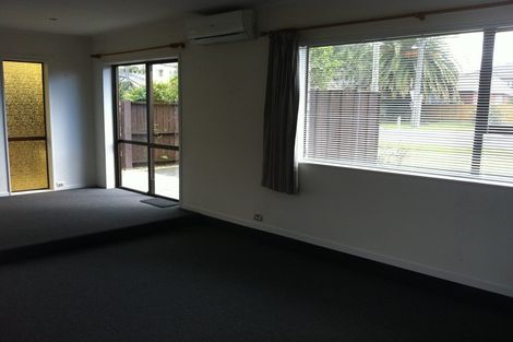 Photo of property in 1/26a Eastern Road, Eastern Beach, Auckland, 2012