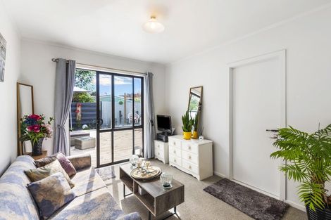 Photo of property in 25b Olive Terrace, Paraparaumu Beach, Paraparaumu, 5032