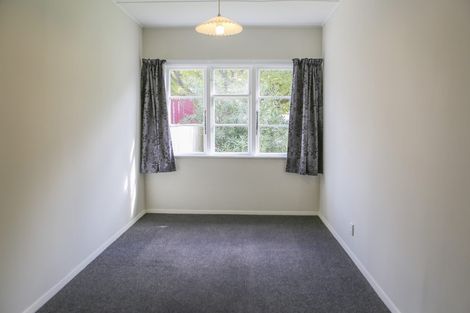 Photo of property in 92 Naenae Road, Naenae, Lower Hutt, 5011