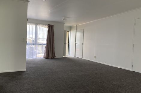 Photo of property in 324 West Coast Road, Glen Eden, Auckland, 0602