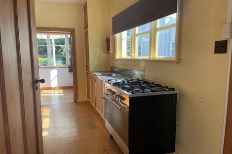 Photo of property in 22 Savage Crescent, West End, Palmerston North, 4412