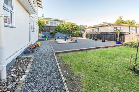 Photo of property in 28 Miro Street, Castlecliff, Whanganui, 4501