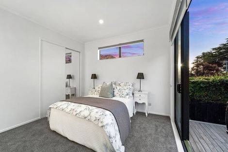 Photo of property in 36a Walker Road, Point Chevalier, Auckland, 1022