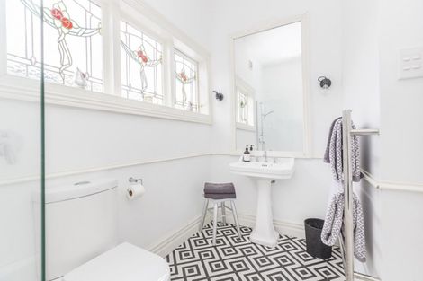 Photo of property in 18 Bidwill Street, Mount Cook, Wellington, 6021