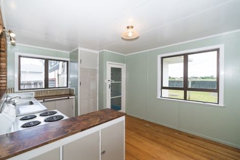 Photo of property in 57 Tararua Terrace, Cloverlea, Palmerston North, 4412