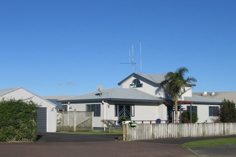 Photo of property in 30 Halcione Close, Flagstaff, Hamilton, 3210