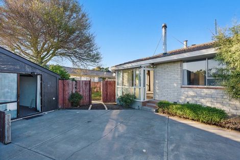 Photo of property in 2/19 Leonie Place, Aranui, Christchurch, 8061
