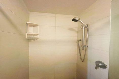 Photo of property in 2/24 Stanley Avenue, Milford, Auckland, 0620