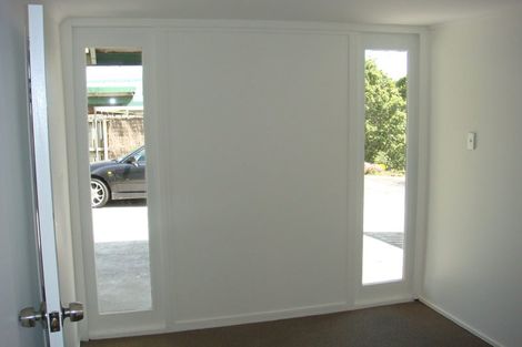 Photo of property in 20 Serwayne Place, Sunnyvale, Auckland, 0612