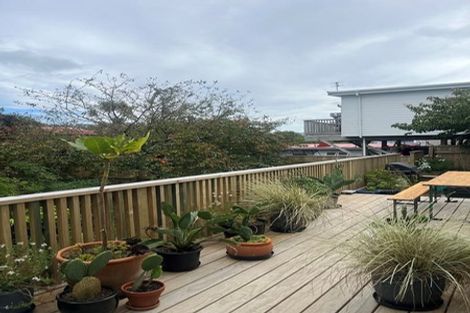 Photo of property in 136 Russell Terrace, Berhampore, Wellington, 6023