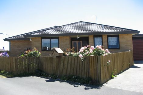 Photo of property in 1/25 Aberfoyle Place, Parklands, Christchurch, 8083