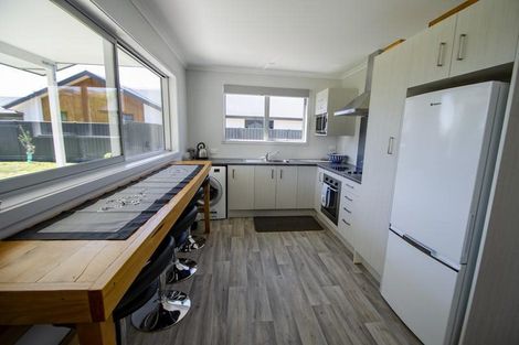 Photo of property in 20 Pisa Moorings Road, Mount Pisa, Cromwell, 9383