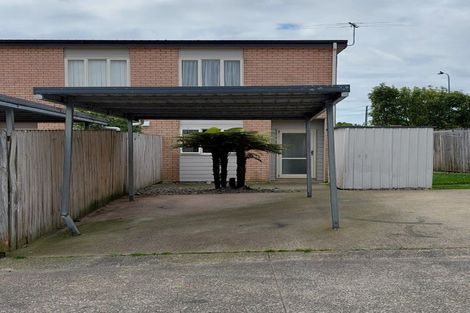 Photo of property in 10 Rosandich Drive, Sunnyvale, Auckland, 0612