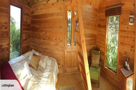 Photo of property in 128 Lone Kauri Road, Karekare, Auckland, 0772