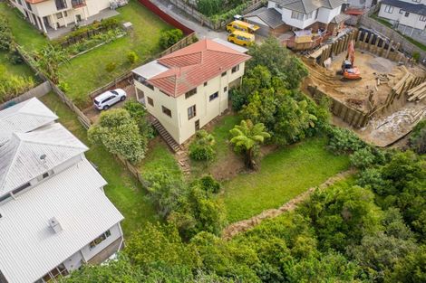 Photo of property in 2 Pistachio Place, Goodwood Heights, Auckland, 2105