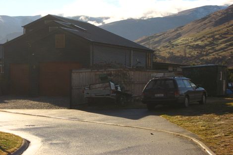Photo of property in 5 Mystery Grove, Lake Hayes, Queenstown, 9304