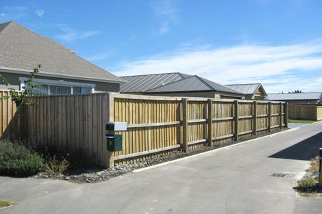 Photo of property in 5 Brookwater Avenue, Northwood, Christchurch, 8051