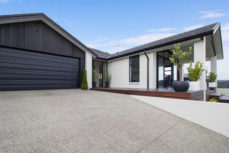 Photo of property in 39 Lakeside Terrace, Omokoroa, 3114