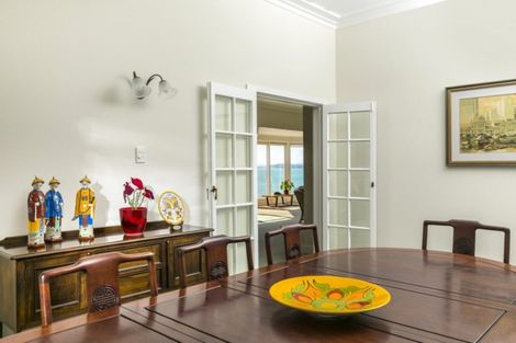 Photo of property in 122 Vauxhall Road, Narrow Neck, Auckland, 0624