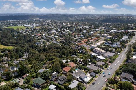 Photo of property in 2/35a Rangatira Road, Beach Haven, Auckland, 0626