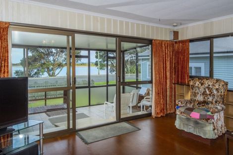 Photo of property in 2047 Ngunguru Road, Ngunguru, Whangarei, 0173