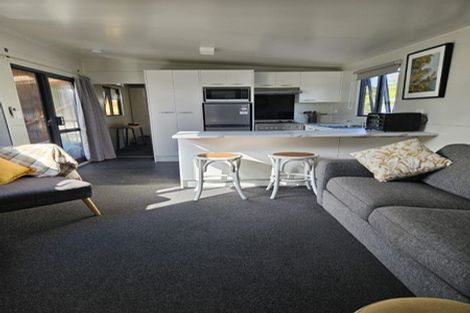 Photo of property in 52a Ferry Parade, Herald Island, Auckland, 0618