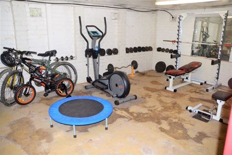 Photo of property in 4 Red Hill Road, Red Hill, Papakura, 2110