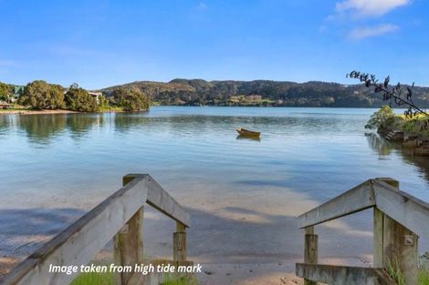 Photo of property in 43a Wallis Street, Raglan, 3225