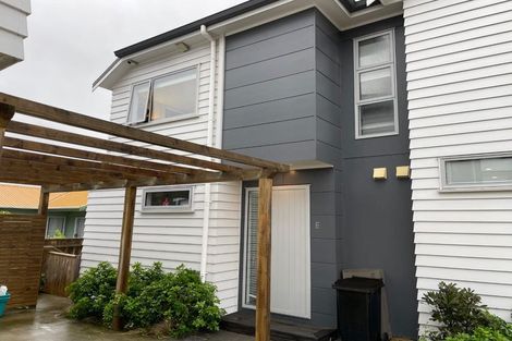 Photo of property in 23e Hinau Street, Tawa, Wellington, 5028