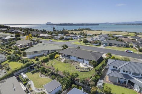 Photo of property in 106 Hamurana Road, Omokoroa, 3114