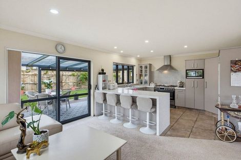 Photo of property in 143 Milne Drive, Paraparaumu, 5032