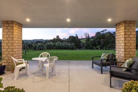 Photo of property in 429 Waitoki Road, Waitoki, Silverdale, 0994