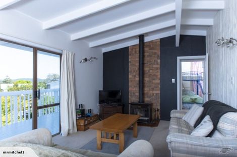 Photo of property in 4 Deeming Road, Okiato, Russell, 0272