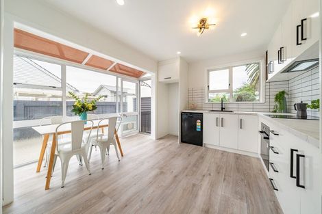 Photo of property in 4 Routley Crescent, Elderslea, Upper Hutt, 5018