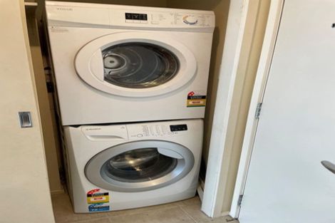 Photo of property in The Rennaissance, 7e/18 Ronwood Avenue, Manukau, Auckland, 2104