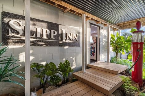 Photo of property in 5 Poaka Place, Beach Haven, Auckland, 0626