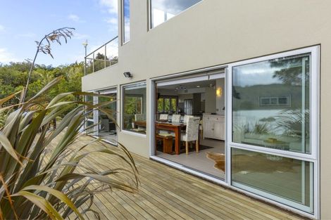 Photo of property in 26 Whakamoenga Point, Acacia Bay, Taupo, 3385