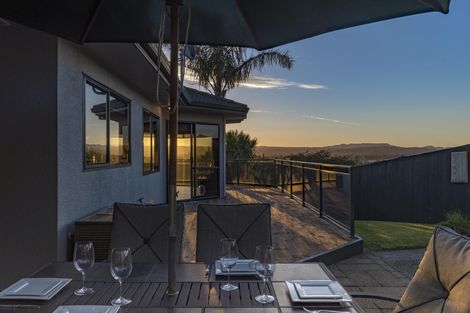 Photo of property in 12 Summerhaven Place, Ohauiti, Tauranga, 3112